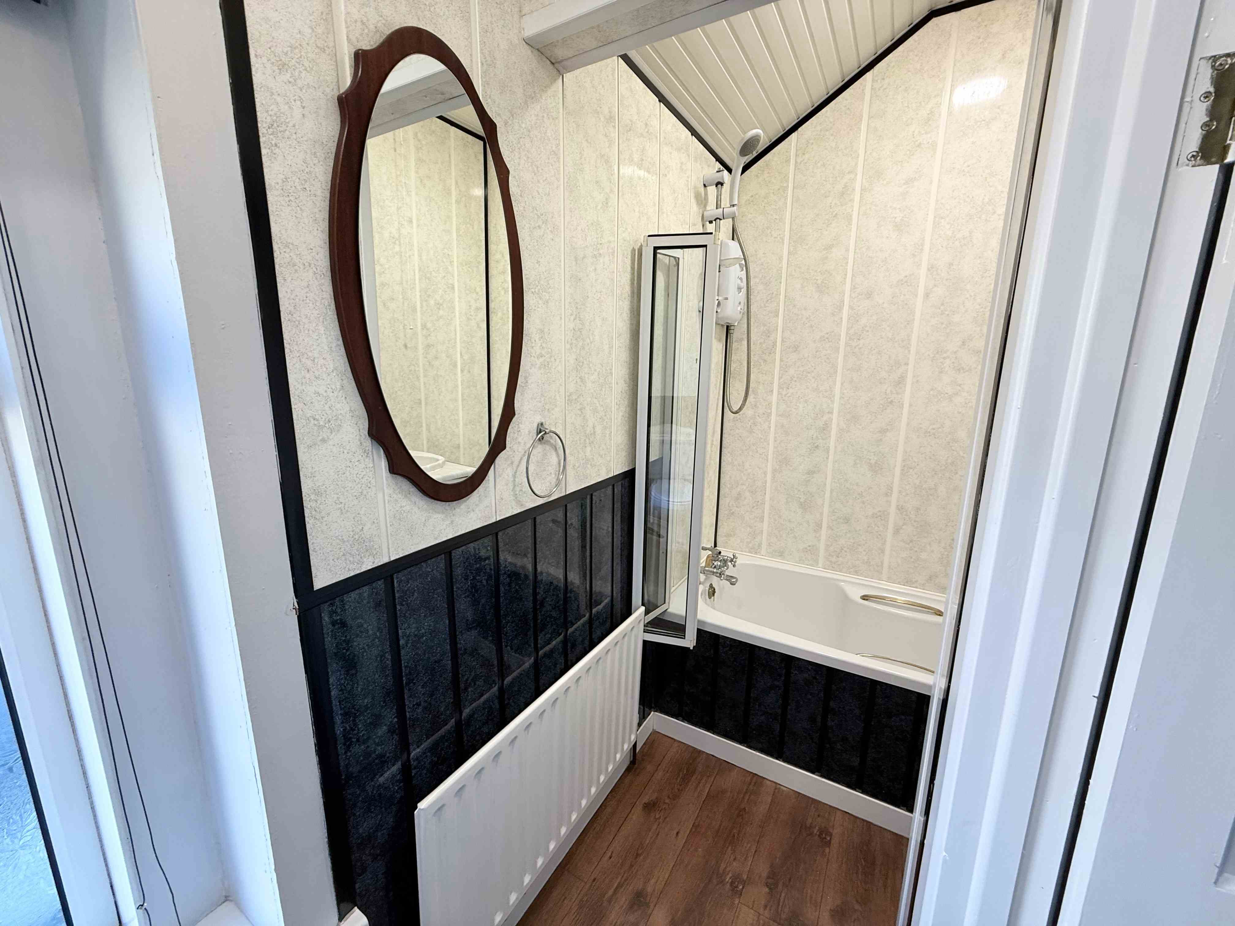 17 hall street, Ballybay