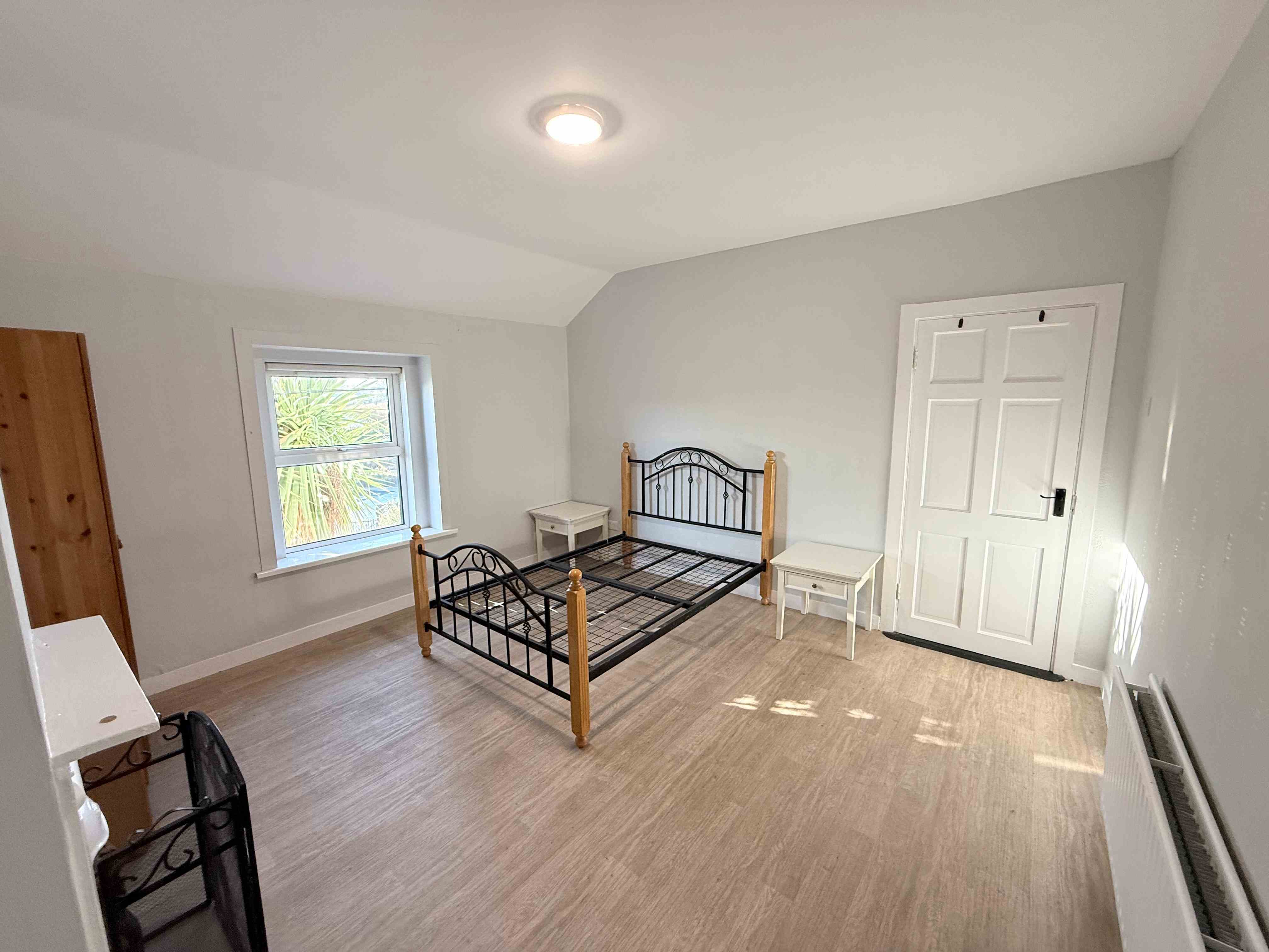 17 hall street, Ballybay